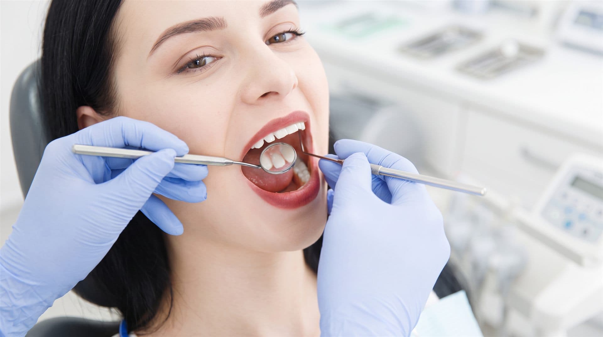 Revisión de odontología preventiva en la clínica dental Encisa de A Coruña