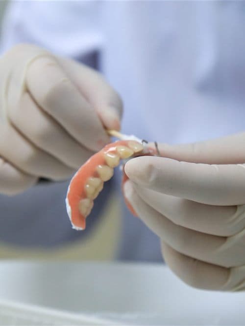 Prótesis dentales en A Coruña - Encisa